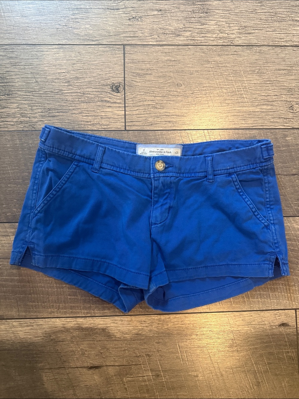 Abercrombie & Fitch Bright Blue Women's Cotton Shorts